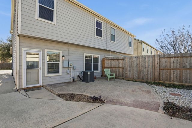 29702 Sullivan Oaks Drive, Spring, TX 77386