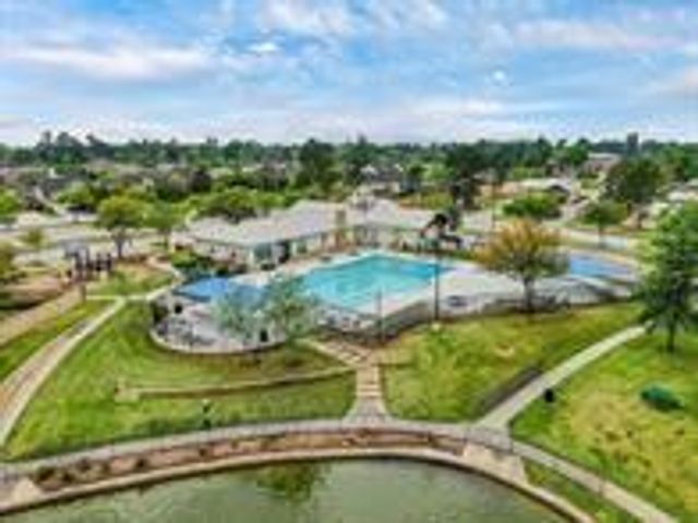 29702 Sullivan Oaks Drive, Spring, TX 77386