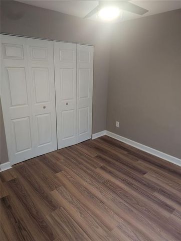 957 Hemingway Road, Stone Mountain, GA 30088