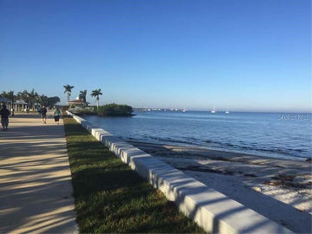 8003 HILLMAN AVENUE, Punta Gorda, FL 33982