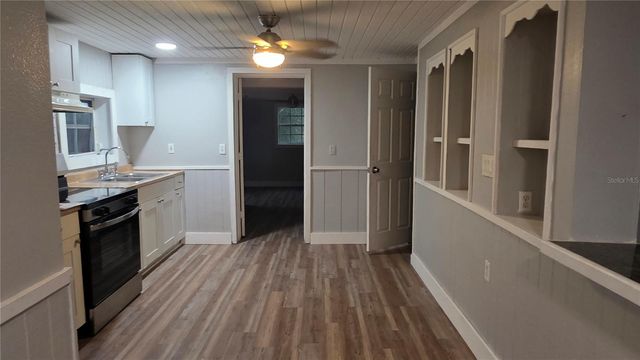 8003 HILLMAN AVENUE, Punta Gorda, FL 33982