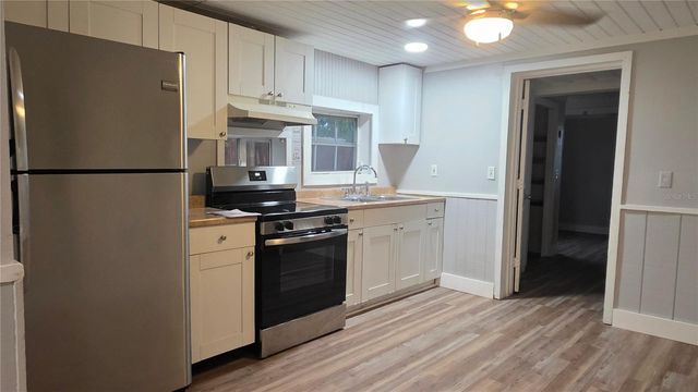 8003 HILLMAN AVENUE, Punta Gorda, FL 33982