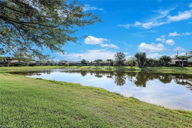 3742 Treasure Cove CIR, Naples, FL 34114