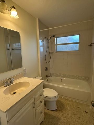 1702 7th Street, Vero Beach, FL 32962