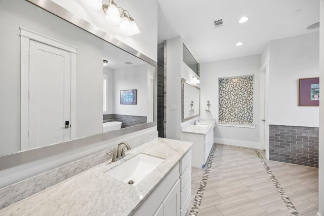 8558 Ridgepoint Drive, Houston, TX 77055