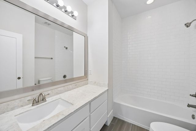 8558 Ridgepoint Drive, Houston, TX 77055