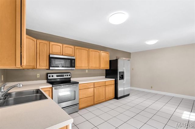 221 Katherine Lane, St Clair, MO 63077