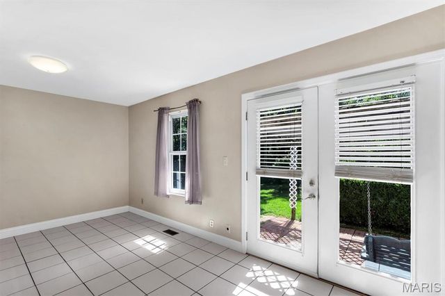 221 Katherine Lane, St Clair, MO 63077