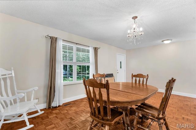 221 Katherine Lane, St Clair, MO 63077