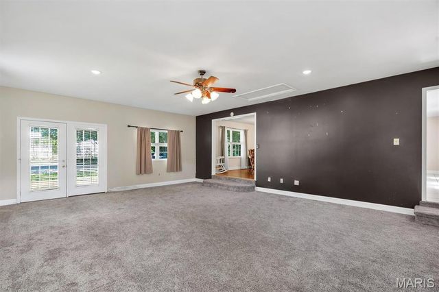 221 Katherine Lane, St Clair, MO 63077