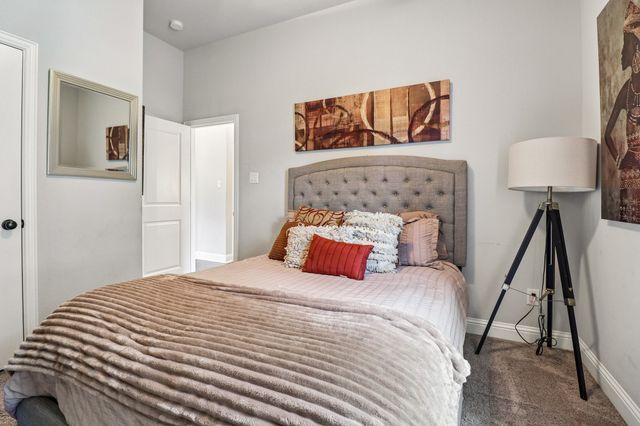 217 Wisteria Way, Red Oak, TX 75154