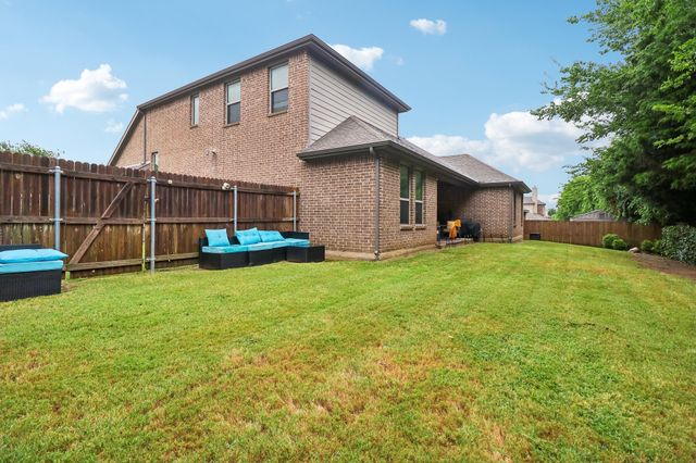 217 Wisteria Way, Red Oak, TX 75154