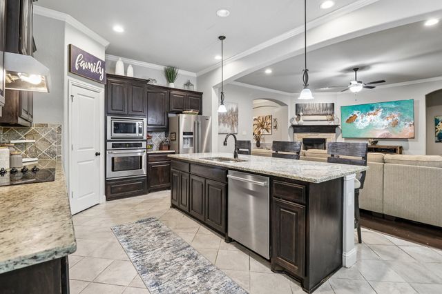 217 Wisteria Way, Red Oak, TX 75154