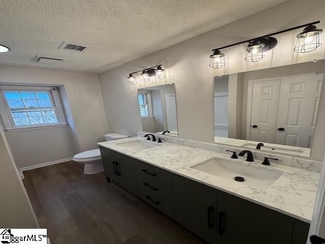 2 Kerry Court, Spartanburg, SC 29301