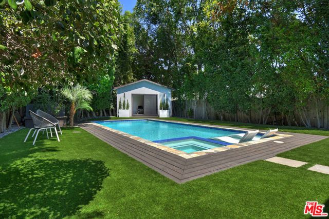 4445 Vantage Avenue, Los Angeles, CA 91604