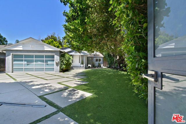 4445 Vantage Avenue, Los Angeles, CA 91604