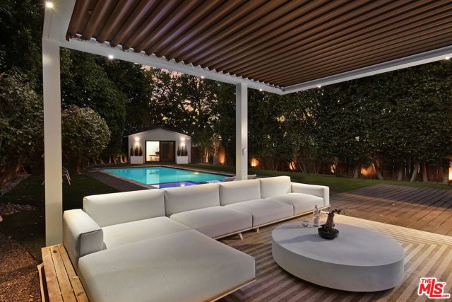 4445 Vantage Avenue, Los Angeles, CA 91604