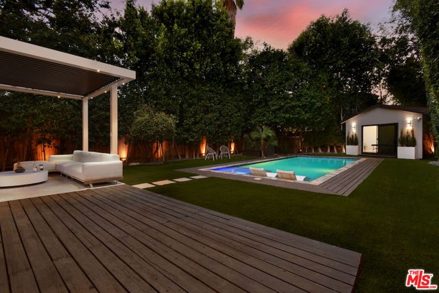 4445 Vantage Avenue, Los Angeles, CA 91604