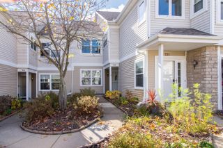 728 Cobblestone Way, Chelsea, MI 48118