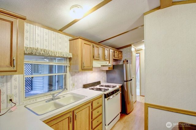 232 Schinn Canyon Drive, Deming, WA 98244