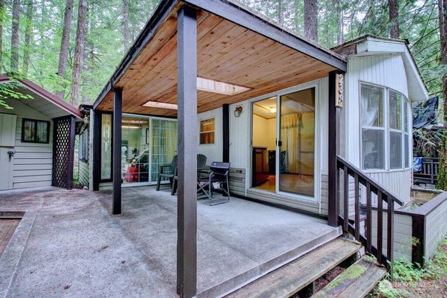 232 Schinn Canyon Drive, Deming, WA 98244