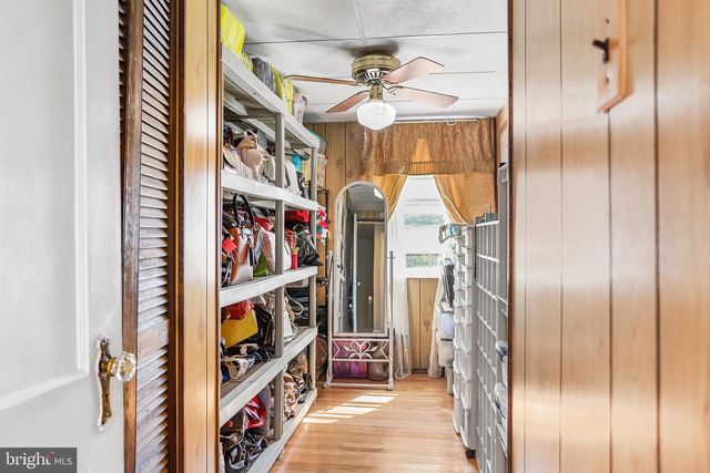 420 RIVELY AVE, Collingdale, PA 19023