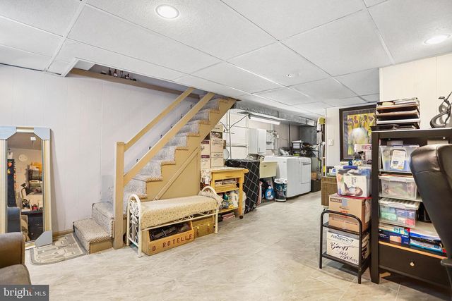 420 RIVELY AVE, Collingdale, PA 19023
