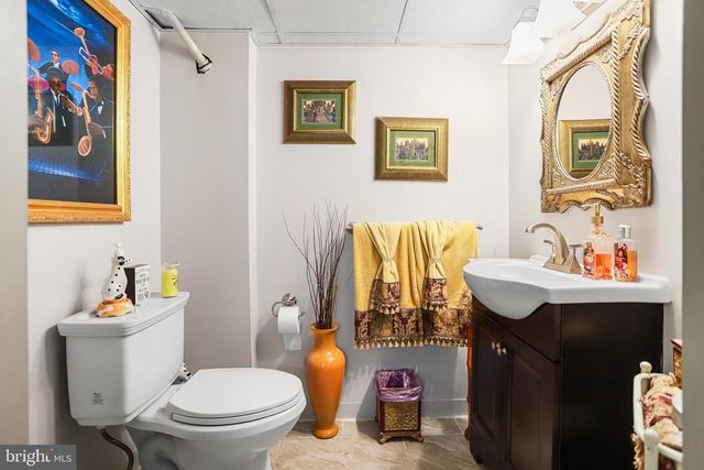 420 RIVELY AVE, Collingdale, PA 19023