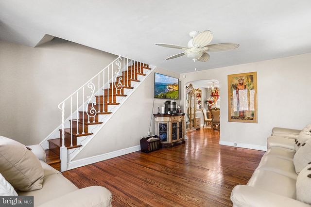 420 RIVELY AVE, Collingdale, PA 19023