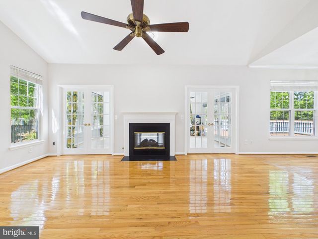 9451 WEATHERSFIELD DR, Bristow, VA 20136