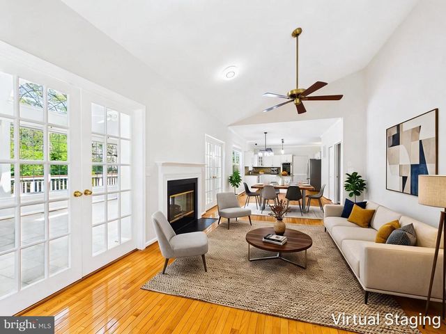 9451 WEATHERSFIELD DR, Bristow, VA 20136