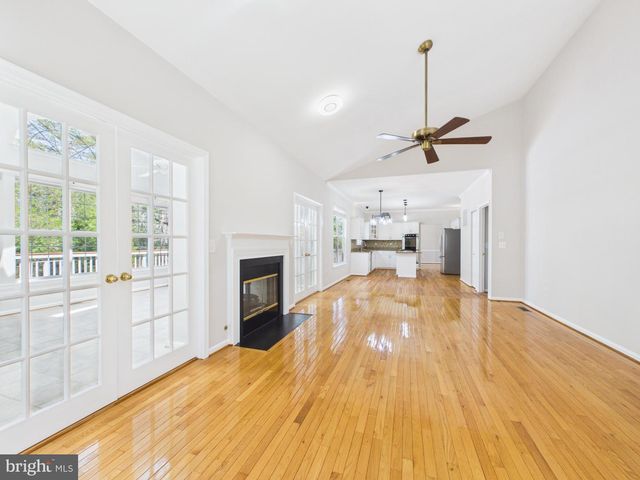 9451 WEATHERSFIELD DR, Bristow, VA 20136