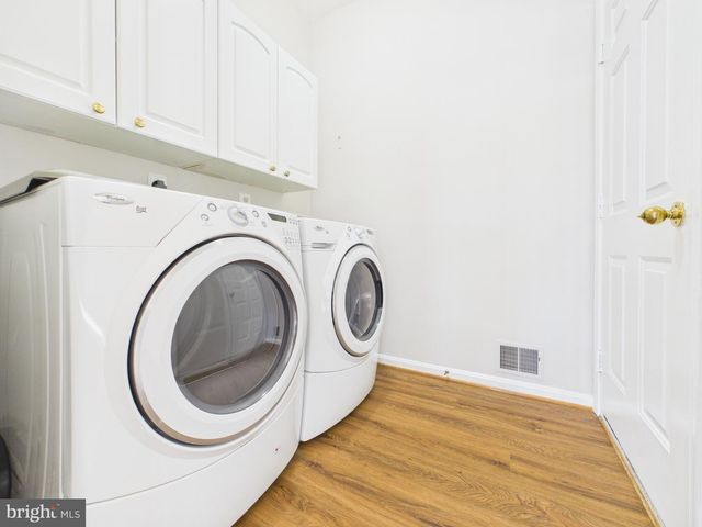 9451 WEATHERSFIELD DR, Bristow, VA 20136