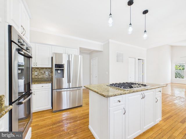 9451 WEATHERSFIELD DR, Bristow, VA 20136