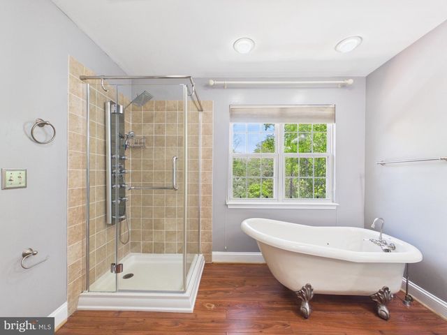 9451 WEATHERSFIELD DR, Bristow, VA 20136