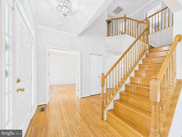9451 WEATHERSFIELD DR, Bristow, VA 20136