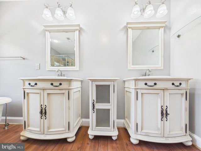 9451 WEATHERSFIELD DR, Bristow, VA 20136