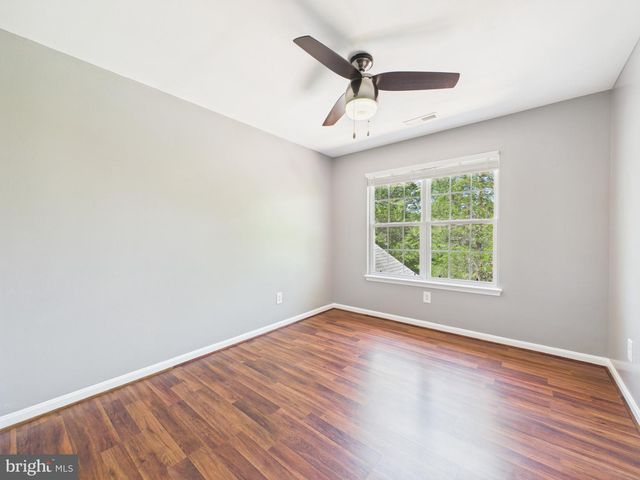 9451 WEATHERSFIELD DR, Bristow, VA 20136