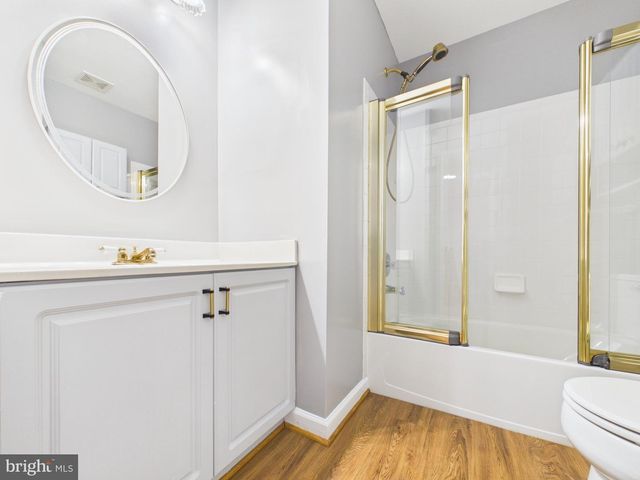 9451 WEATHERSFIELD DR, Bristow, VA 20136