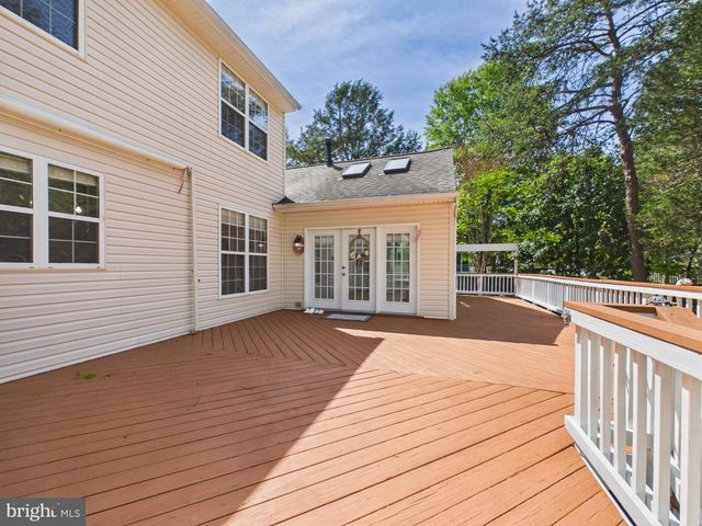 9451 WEATHERSFIELD DR, Bristow, VA 20136