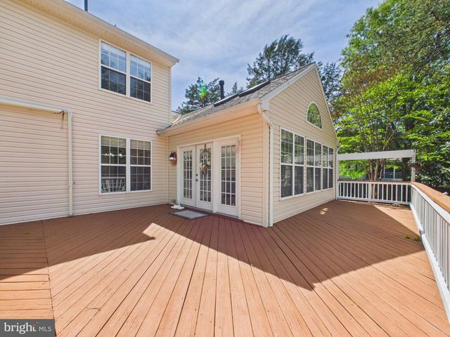 9451 WEATHERSFIELD DR, Bristow, VA 20136