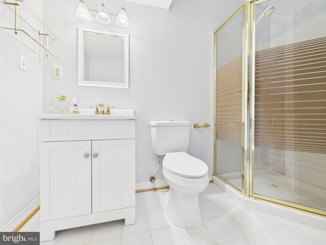 9451 WEATHERSFIELD DR, Bristow, VA 20136
