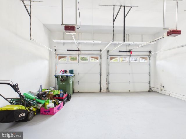 9451 WEATHERSFIELD DR, Bristow, VA 20136