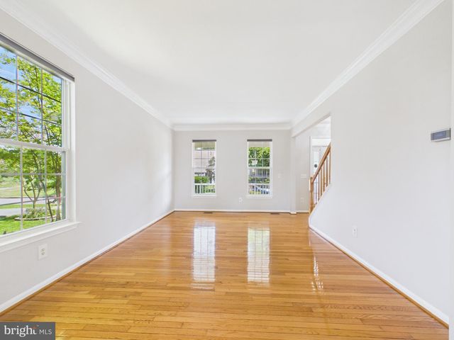 9451 WEATHERSFIELD DR, Bristow, VA 20136