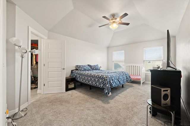 8800 Arman Drive, Yukon, OK 73099