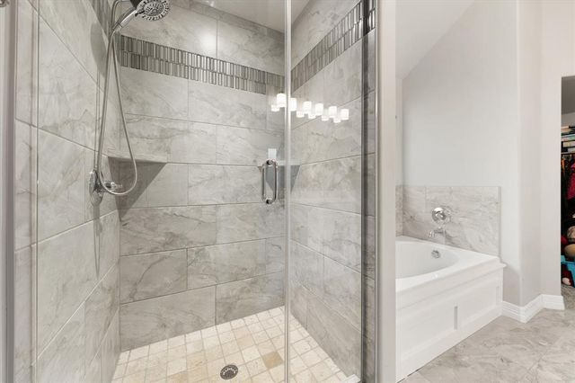 8800 Arman Drive, Yukon, OK 73099