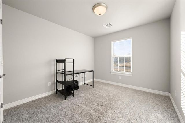 8800 Arman Drive, Yukon, OK 73099