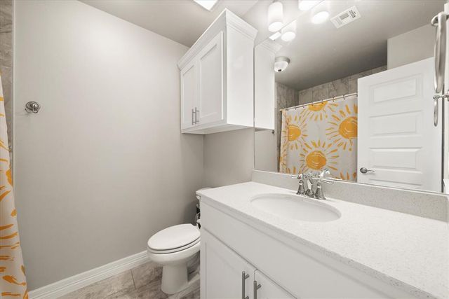 8800 Arman Drive, Yukon, OK 73099