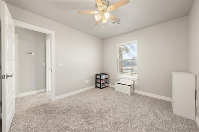 8800 Arman Drive, Yukon, OK 73099