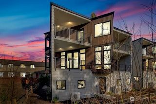 417 102nd Avenue SE, Bellevue, WA 98004